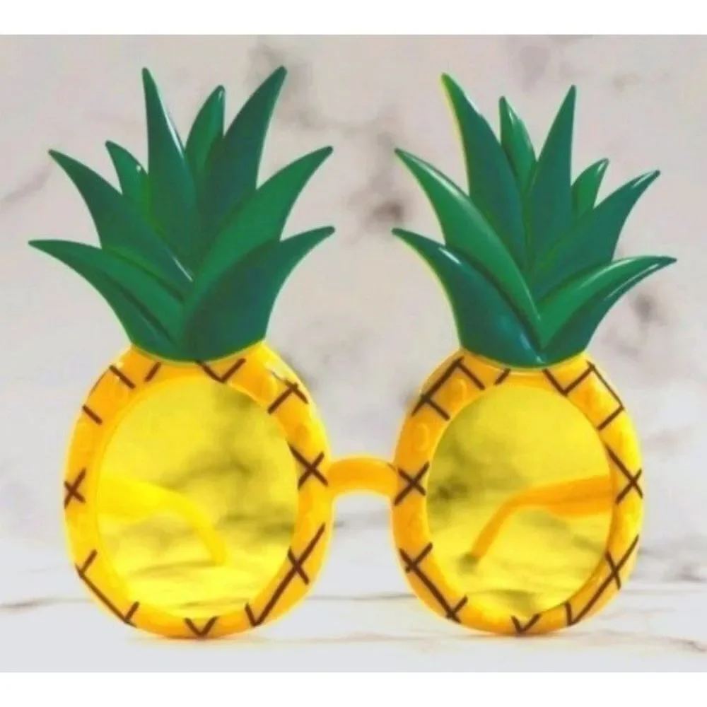 boutique pineapple summer